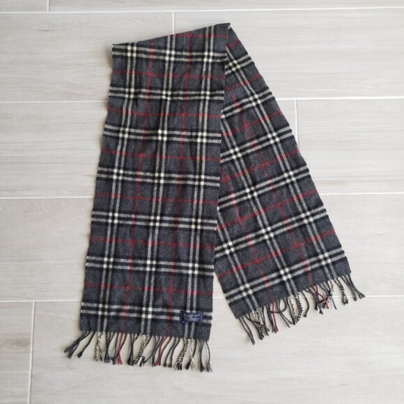 BURBERRY - Scarf - Picture 4 of 13